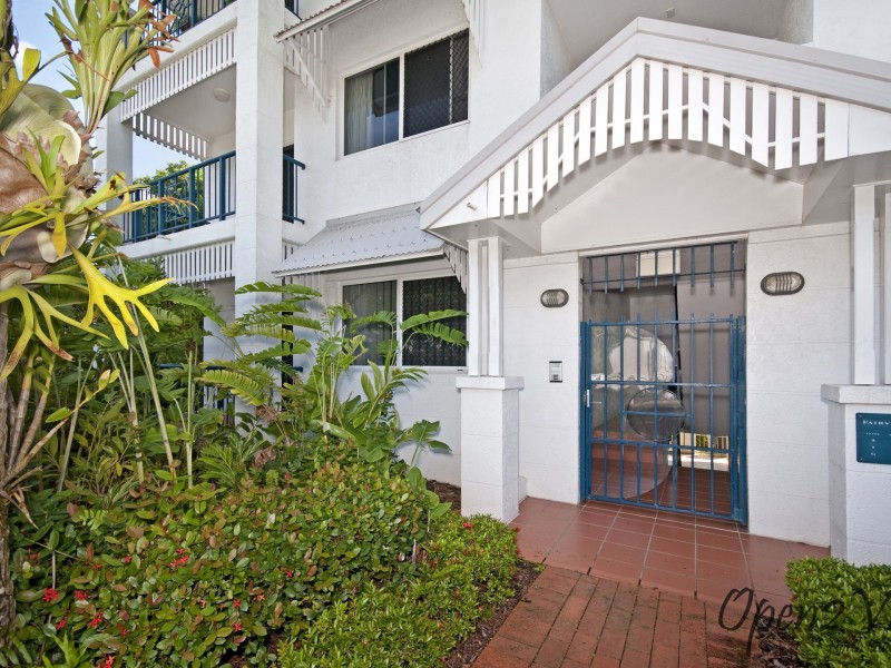 1/8-14 Munro Terrace, Mooroobool QLD 4870
