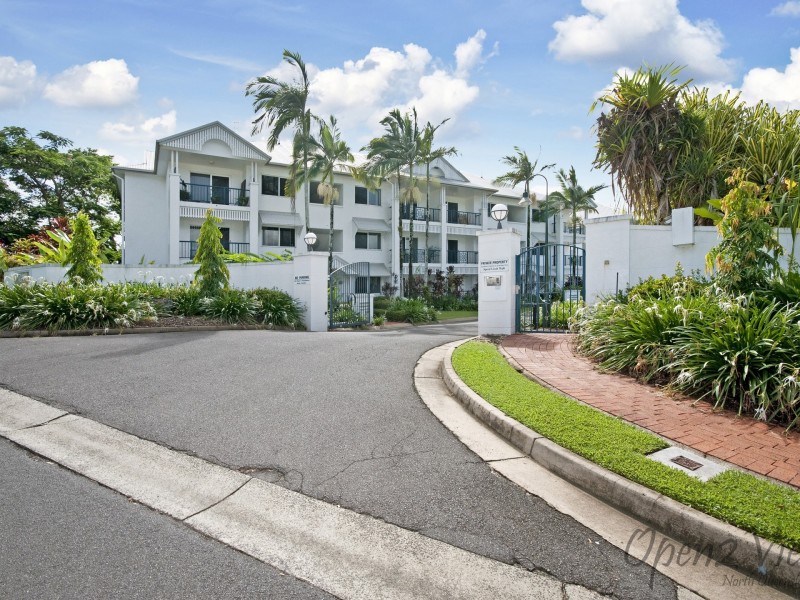 1/8-14 Munro Terrace, Mooroobool QLD 4870