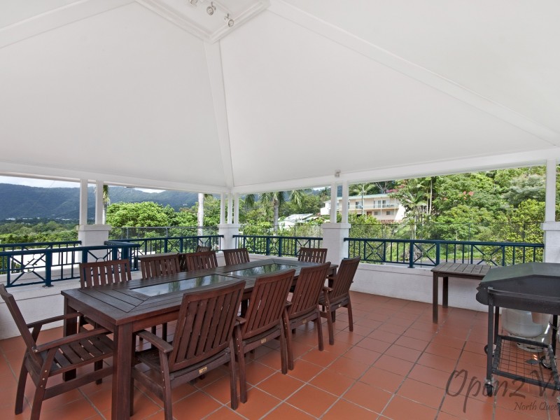 1/8-14 Munro Terrace, Mooroobool QLD 4870