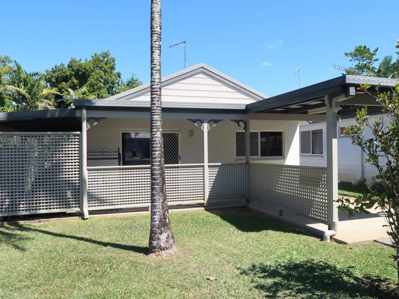 6/199 Woodward Street, Whitfield QLD 4870