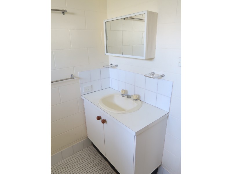 6/199 Woodward Street, Whitfield QLD 4870
