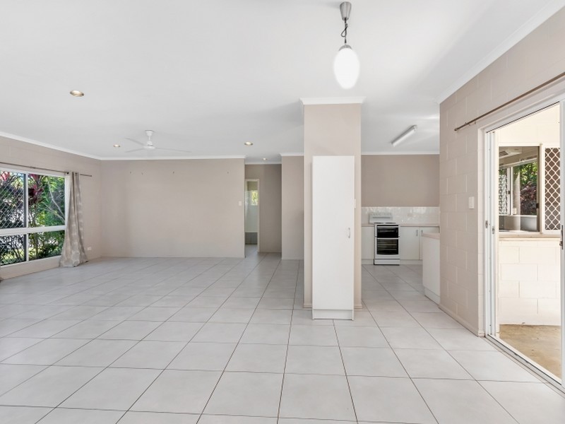 1 Matoska Close, Mount Sheridan QLD 4868
