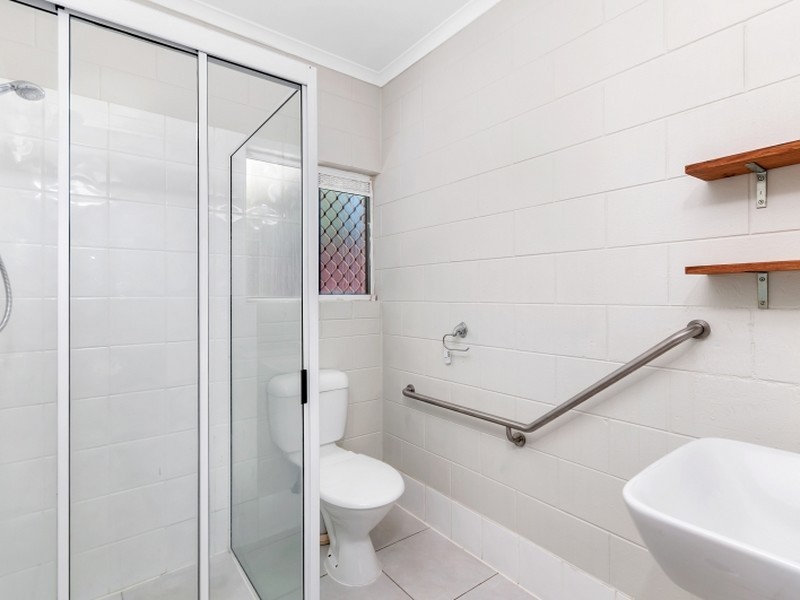 1 Matoska Close, Mount Sheridan QLD 4868