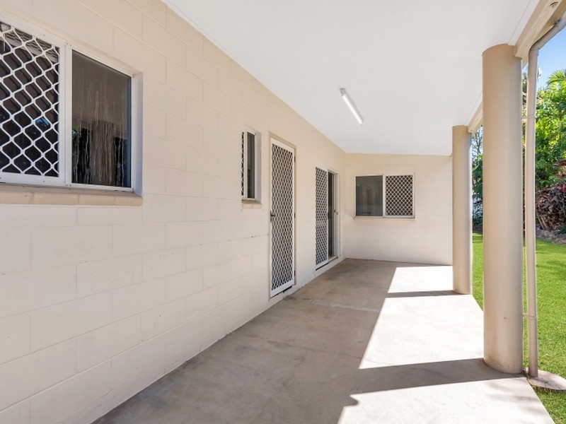 1 Matoska Close, Mount Sheridan QLD 4868