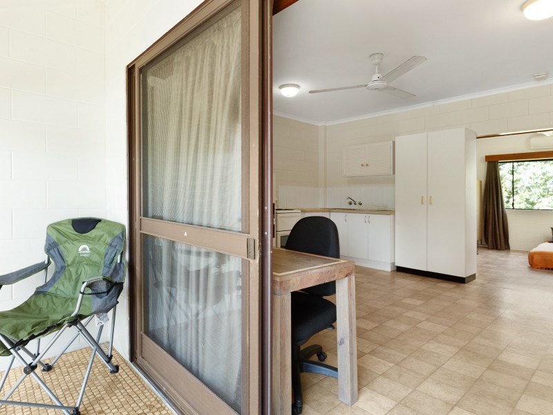 14/4 Mcpherson Close, Edge Hill QLD 4870