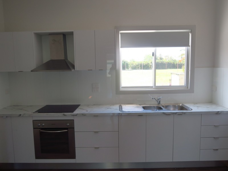 9 Moody Street, Manunda QLD 4870