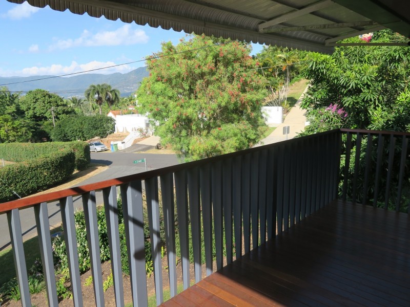 30 Stuart Street, Edge Hill QLD 4870