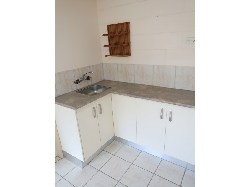 3 Slate Close, Brinsmead QLD 4870