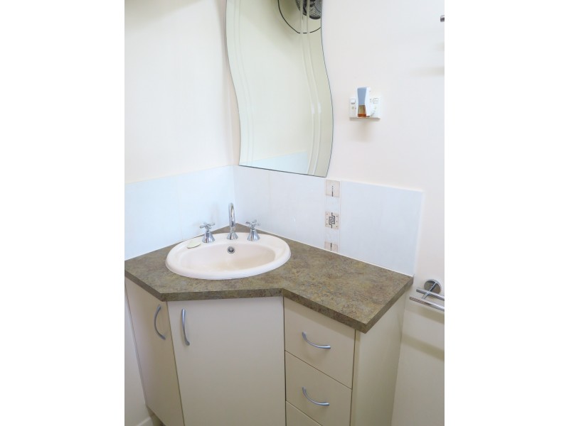 3 Slate Close, Brinsmead QLD 4870