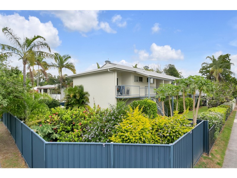 2/21 Macnamara Street, Manunda QLD 4870