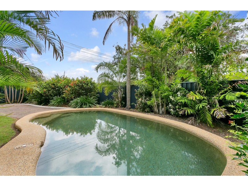 2/21 Macnamara Street, Manunda QLD 4870