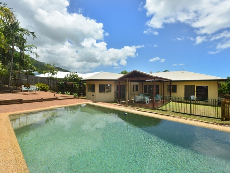 147 McFarlane Drive, Kanimbla QLD 4870