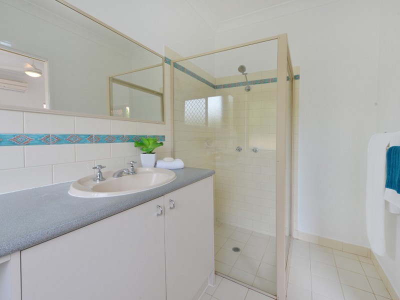 147 McFarlane Drive, Kanimbla QLD 4870