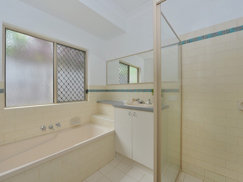 147 McFarlane Drive, Kanimbla QLD 4870