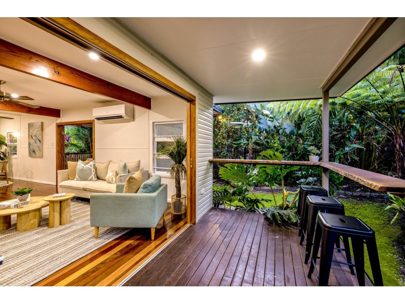 71 Hillview Crescent, Whitfield QLD 4870