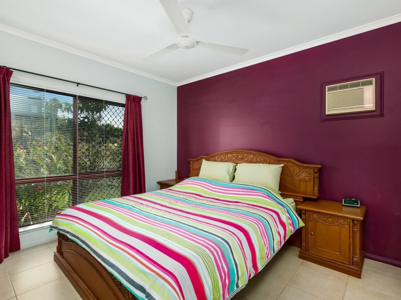 15 Meander Close, Brinsmead QLD 4870