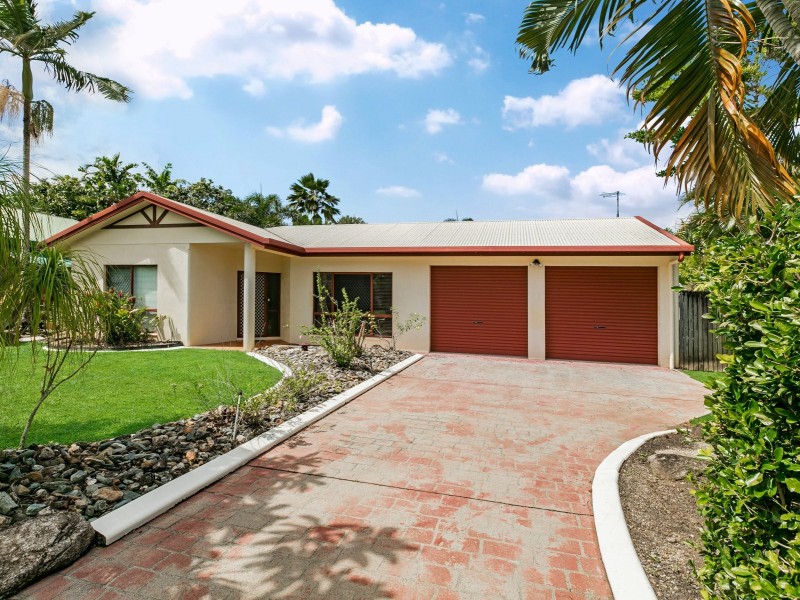 15 Meander Close, Brinsmead QLD 4870