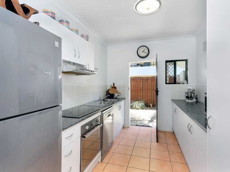 7/3-9 Stratford Parade, Stratford QLD 4870
