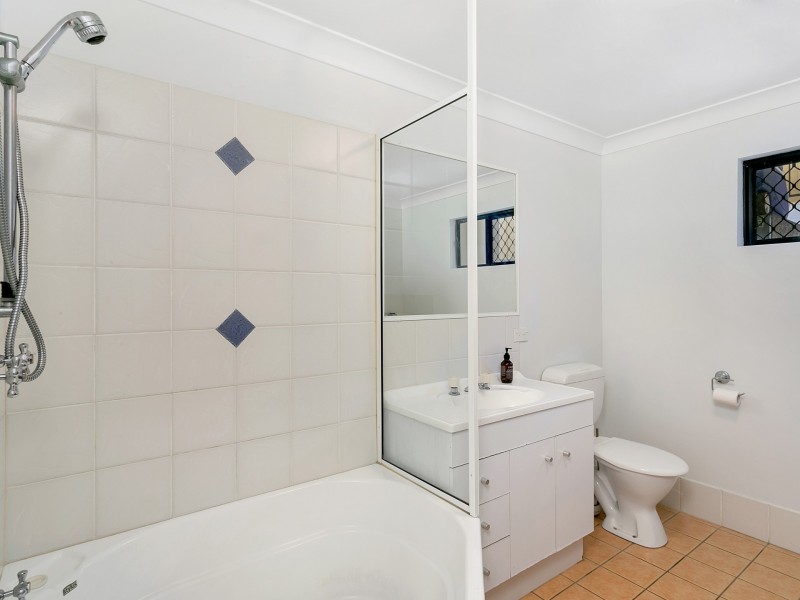 7/3-9 Stratford Parade, Stratford QLD 4870