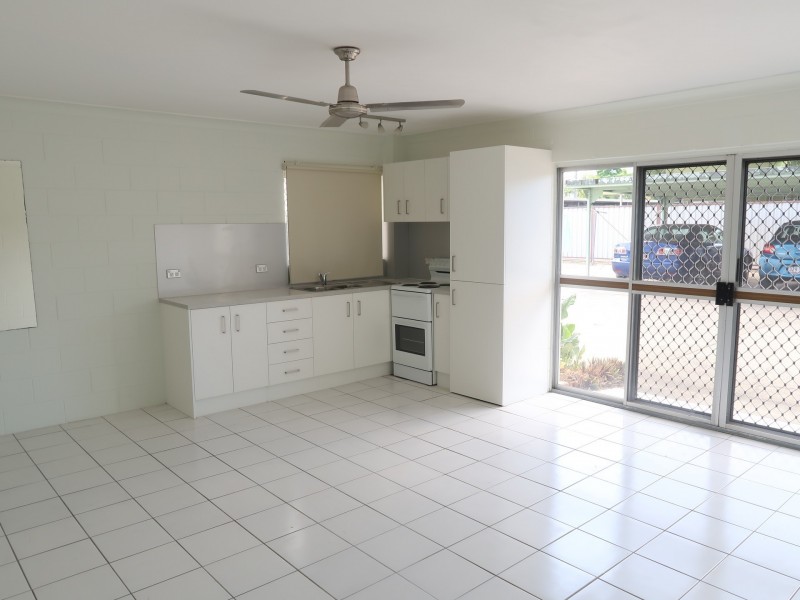 2/20 Jensen Street, Manoora QLD 4870