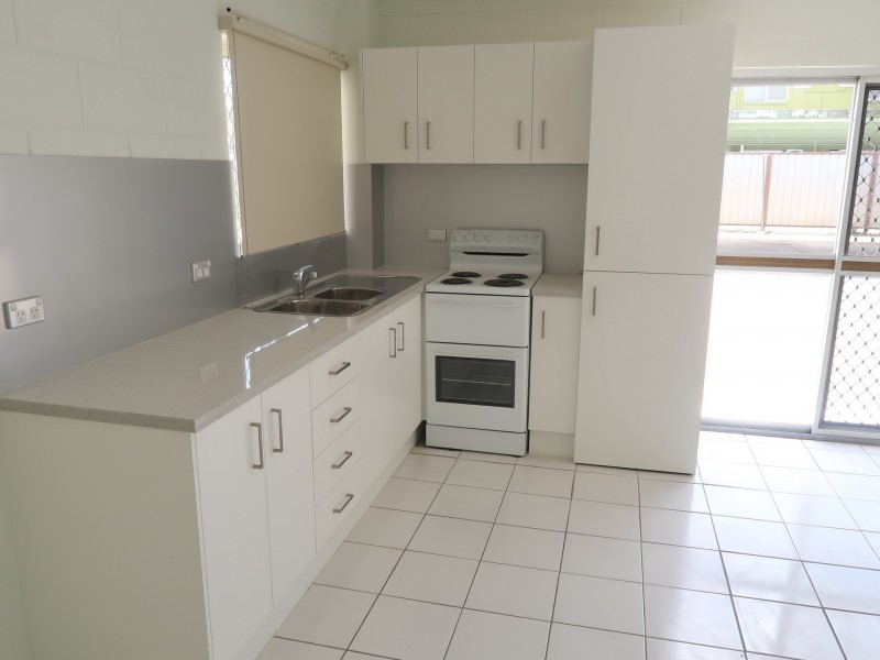 2/20 Jensen Street, Manoora QLD 4870