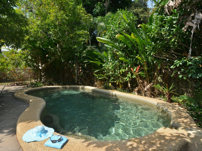414 Mayers Street, Edge Hill QLD 4870