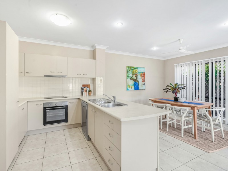 53 Chesterfield Close, Brinsmead QLD 4870