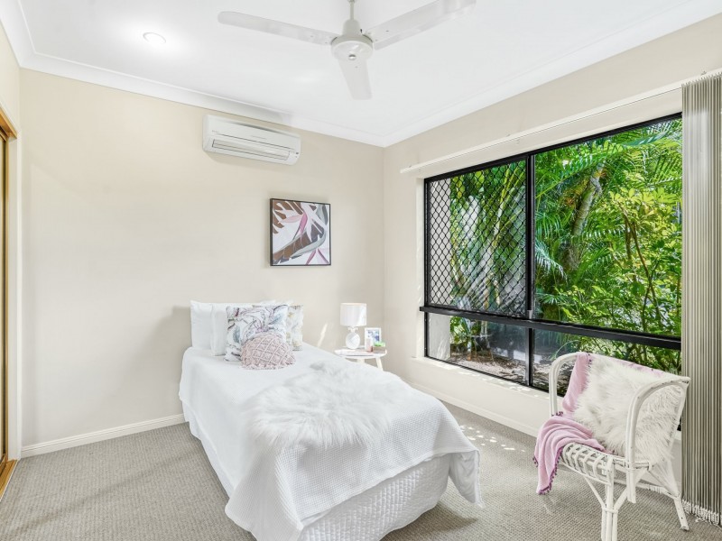 53 Chesterfield Close, Brinsmead QLD 4870