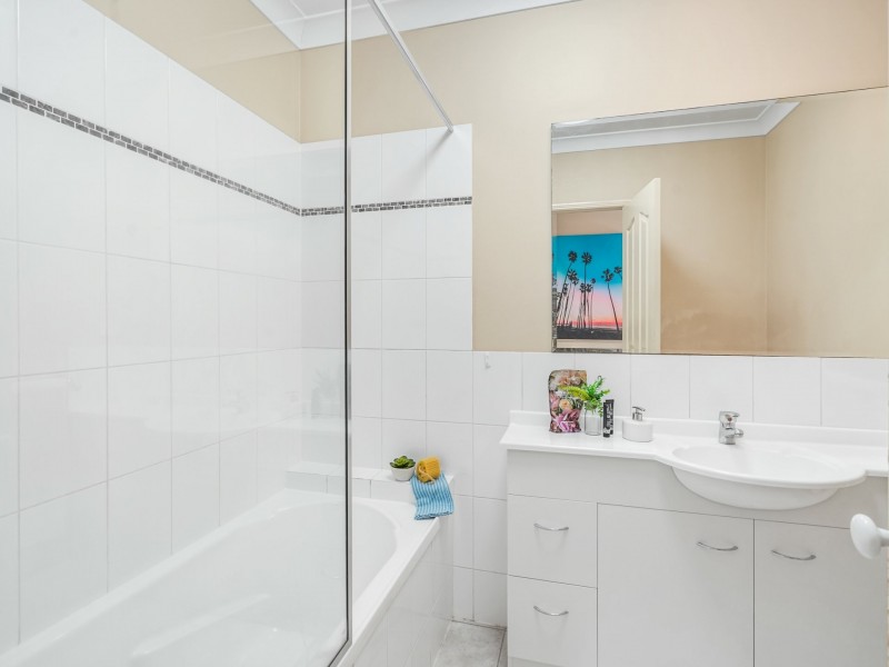 53 Chesterfield Close, Brinsmead QLD 4870