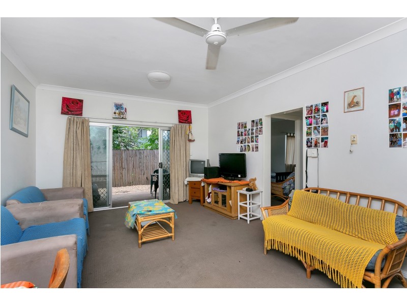 1/12 Mayers Street, Manunda QLD 4870