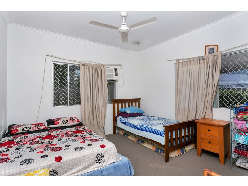 1/12 Mayers Street, Manunda QLD 4870