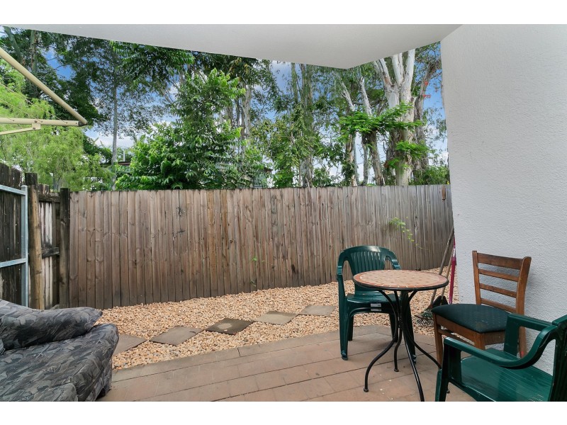 1/12 Mayers Street, Manunda QLD 4870