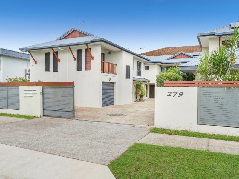 1/279 Lake Street, Cairns North QLD 4870