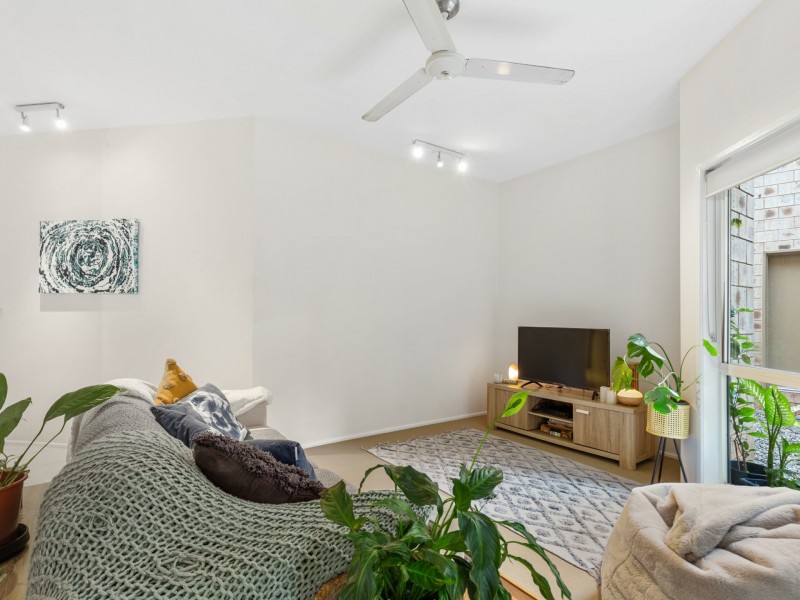 11/132-140 Stoney Creek Road, Kamerunga QLD 4870