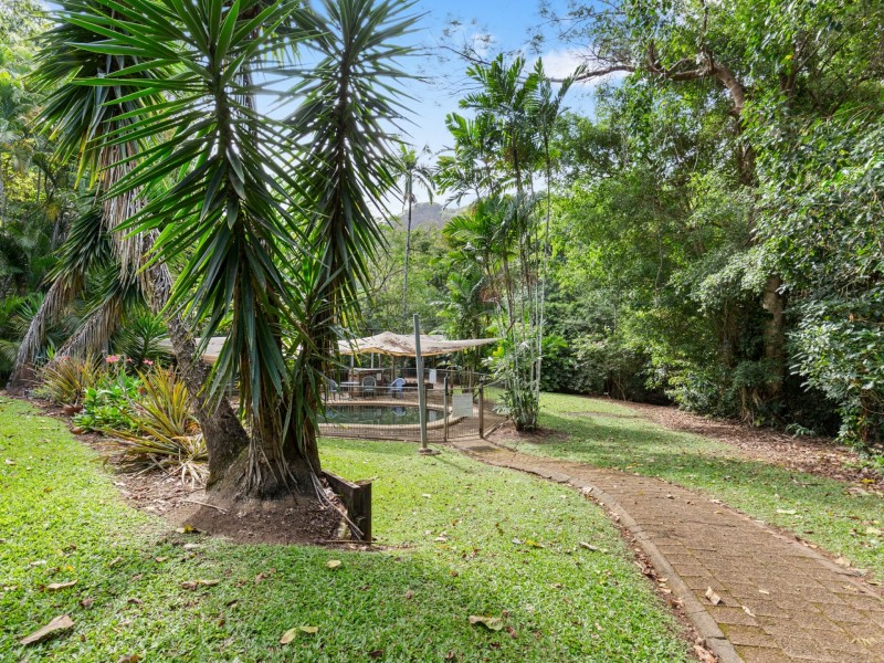 11/132-140 Stoney Creek Road, Kamerunga QLD 4870