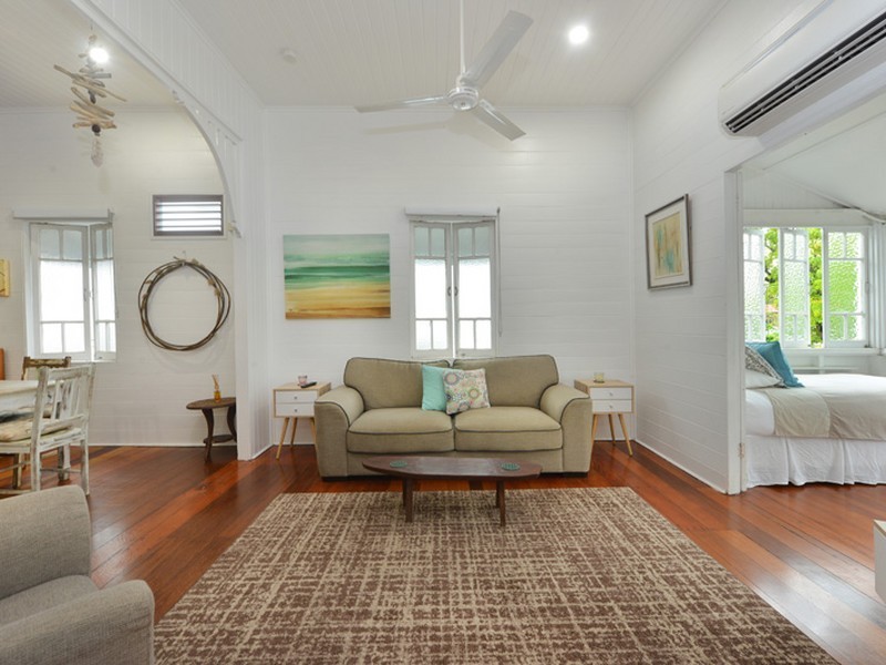 257 Mcleod Street, Cairns North QLD 4870