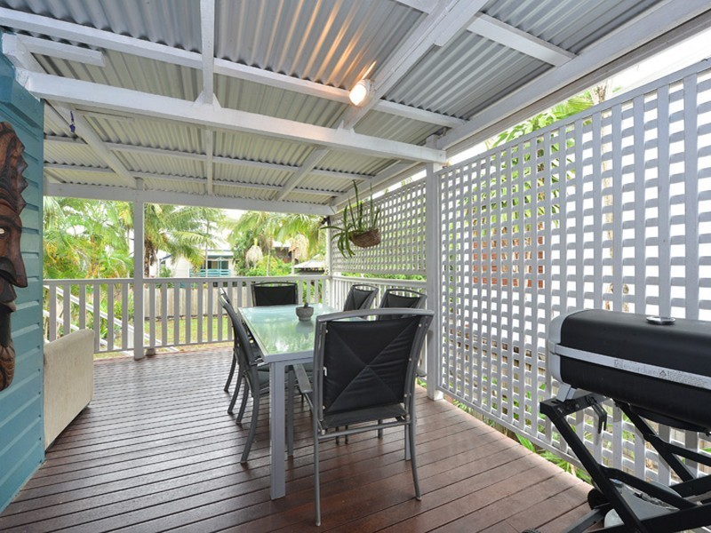 257 Mcleod Street, Cairns North QLD 4870