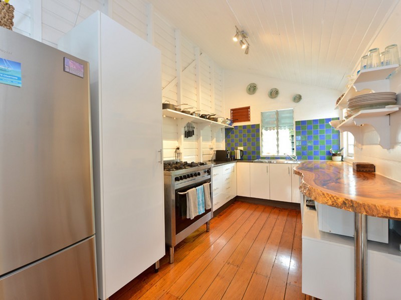 257 Mcleod Street, Cairns North QLD 4870
