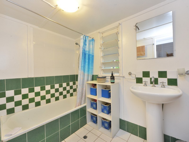 257 Mcleod Street, Cairns North QLD 4870