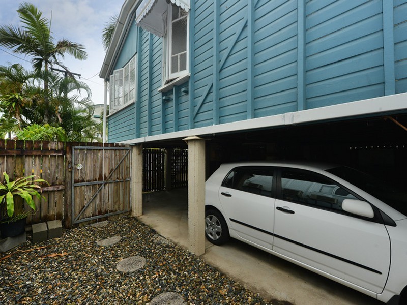 257 Mcleod Street, Cairns North QLD 4870