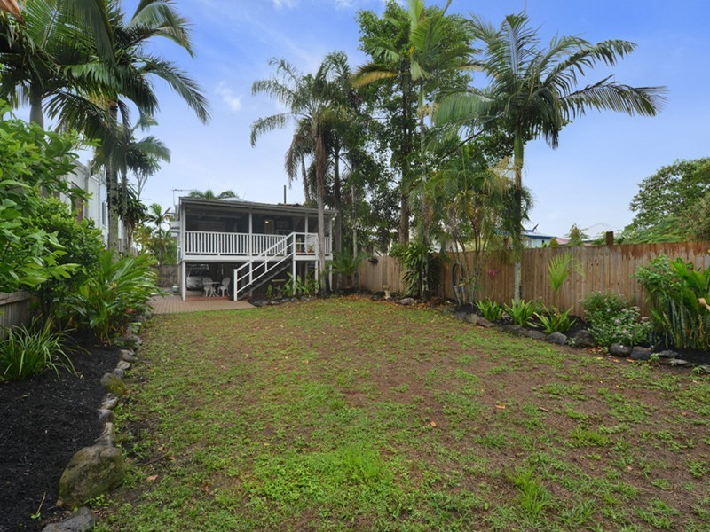 257 Mcleod Street, Cairns North QLD 4870