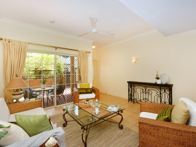 106/2 Greenslopes Street, Cairns North QLD 4870