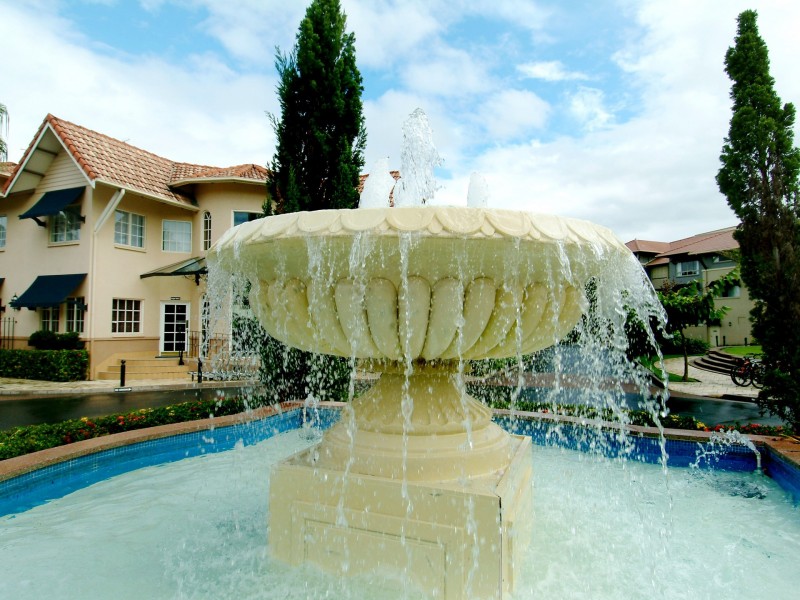 106/2 Greenslopes Street, Cairns North QLD 4870