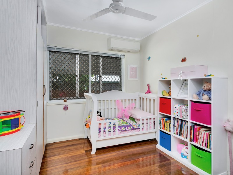 17 Oxley Street, Edge Hill QLD 4870