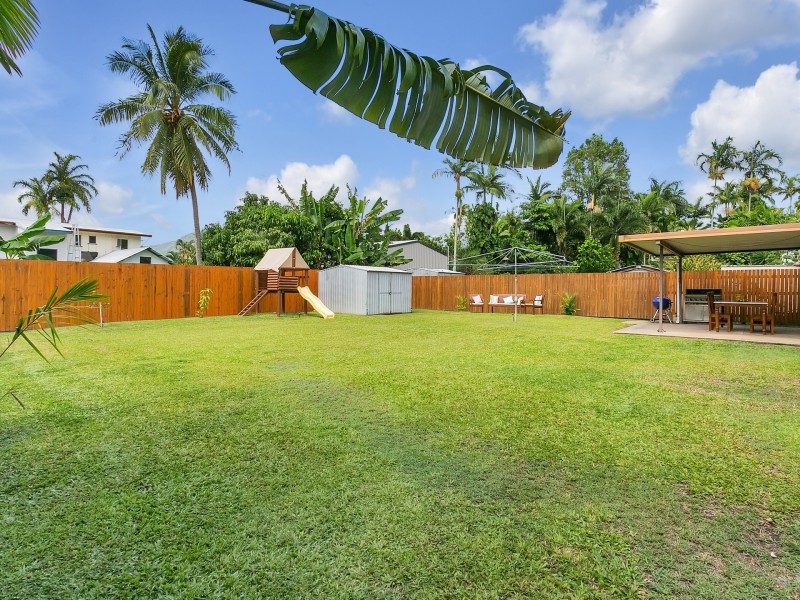 17 Oxley Street, Edge Hill QLD 4870