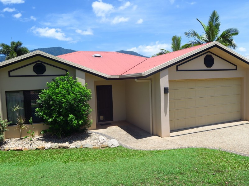 17 St Albans Close, Brinsmead QLD 4870