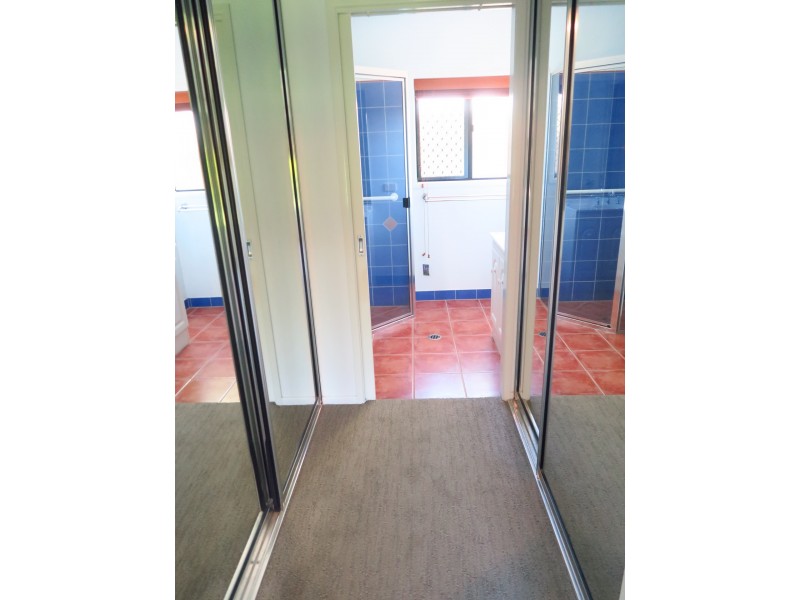 17 St Albans Close, Brinsmead QLD 4870