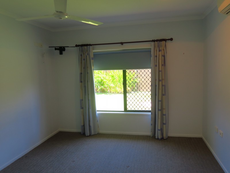 17 St Albans Close, Brinsmead QLD 4870