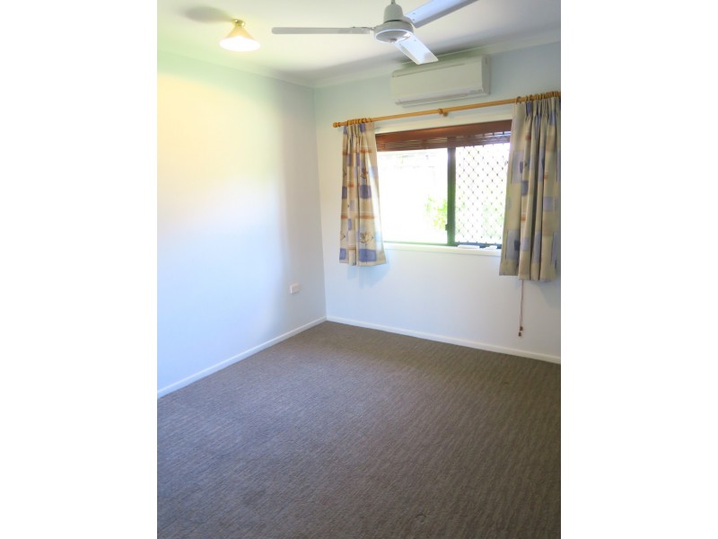 17 St Albans Close, Brinsmead QLD 4870