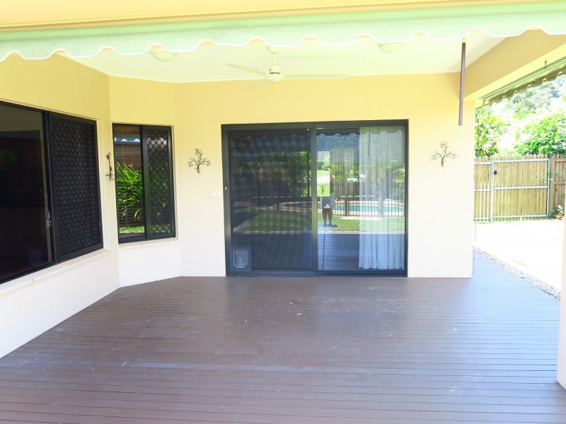 17 St Albans Close, Brinsmead QLD 4870